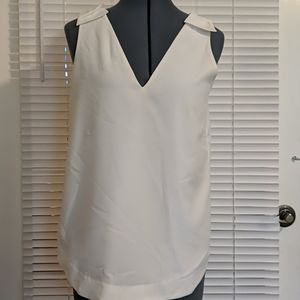 Banana Republic white short sleeved blouse. Lined